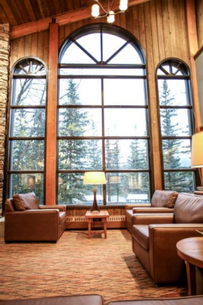 Lake Louise Inn